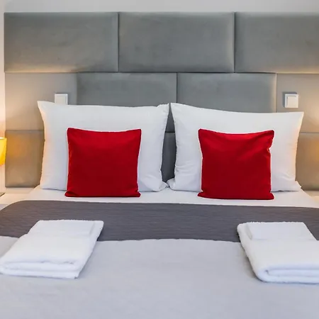 Hotel apartamentowy Savoy Mariacka 3*