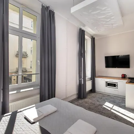 Savoy Mariacka Hotel apartamentowy 3*