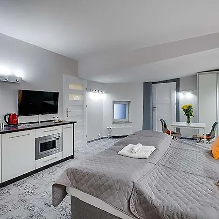Aparthotel Savoy Mariacka 3*