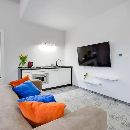 Savoy Mariacka 3*