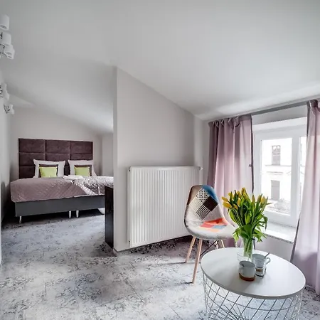 Savoy Mariacka アパートホテル