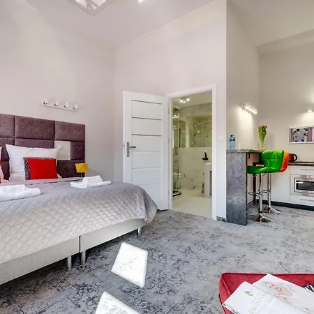 アパートホテル Savoy Mariacka カトヴィツェ