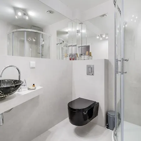 Savoy Mariacka شقة فندقية كاتوفيتسه