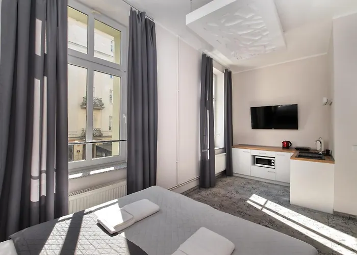 Savoy Mariacka מלון דירות 3*