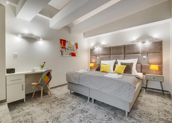 Aparthotel Savoy Mariacka