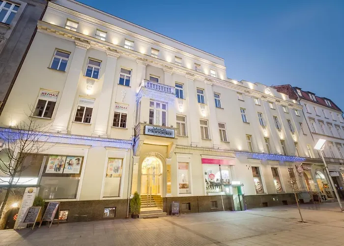Aparthotel Savoy Mariacka 3*